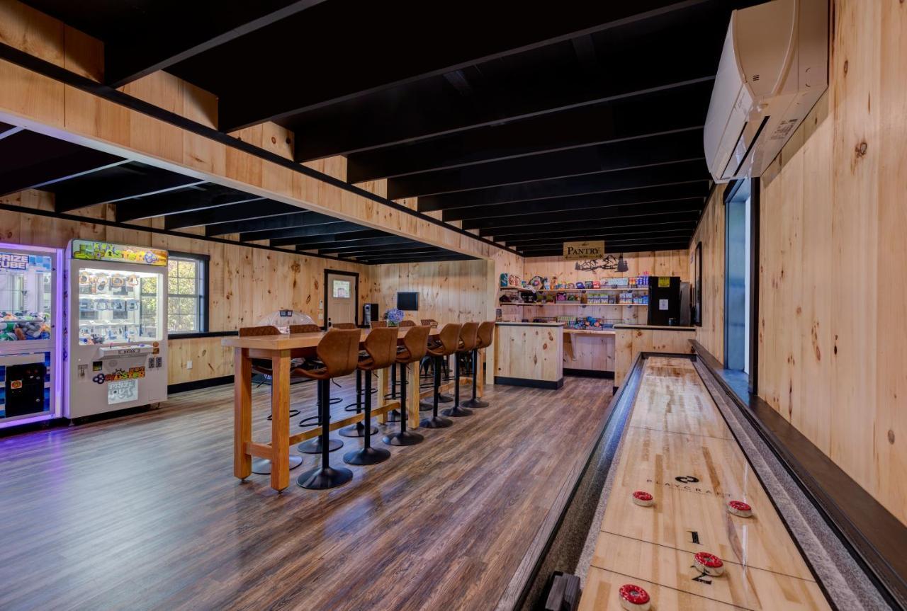 The Lodge By Sunapee Stays Exterior photo